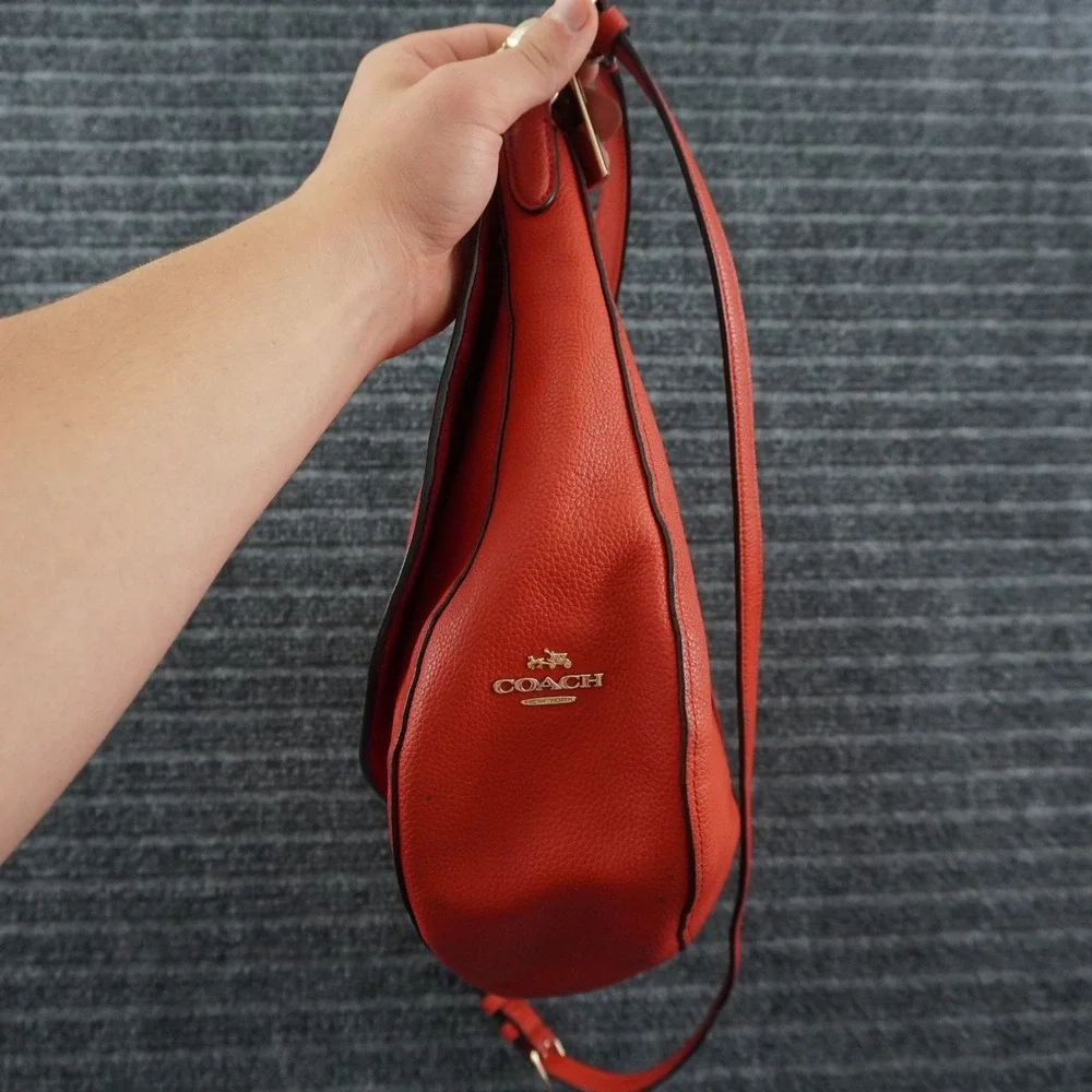 Coach Turnlock Hobo Bag Womens Polished Red Pebbled Leather Crossbody